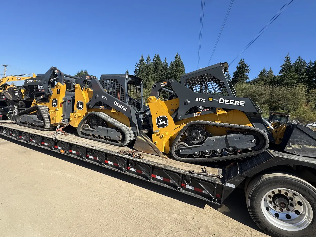 Deere compact track loader on a Darling Sons equipment listing